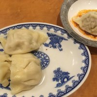 横浜中華街 北京飯店 - 水餃子、お酢にコチュジャンをとかして食べたら美味しいよとうれしいおススメ