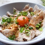 Tamago Kafe - 笹やか地鶏の夏の鶏丼セット(1280円)　鶏丼