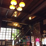 スイス - 元は透明だったシャンデリアが〜(￣∀￣)