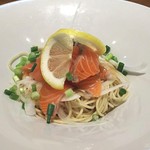 寿製麺 よしかわ 川越店 - 【限定】汁なしサーモンそば