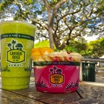 LANIKAI JUICE - 左から、FS DR. GREEN MEDIUM　7.25ドル、PITATA BOWL　9.75ドル