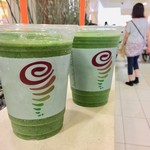 Jamba Juice - S Apple 'n Greens  5.69ドル S Greens 'n Ginger  5.69ドル