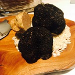 ア・ニュ ルトゥルヴェ・ヴー - トリュフ