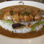 Bar à Vin ムッシュ ヨースケ - チキンカレーにルウをかけたところ