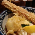 難波千日前 釜たけうどん - ちくわ天が美味