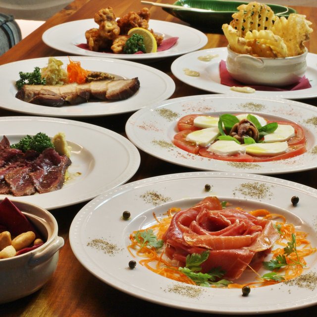 Show Restaurant Nest 新宿店 西武新宿 ダイニングバー 食べログ