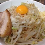 麺処 マゼル - まぜそば醤油（麺200g）700円
      ニンニク、アブラ、カラメ