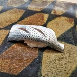 鮨おおしお  - コハダ