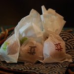 花仙庵 仙仁温泉 岩の湯 - （部屋）きな粉で作られた素朴なお菓子
