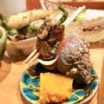 和創作 太 - 〈八寸〉
                                蟹のあんかけ、磯つぶ貝、カラスミ、なしと枝豆サラダ、ハゼフリット、トマトのすり流し、