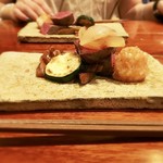 和創作 太 - 〈焼き物〉
      うちもも肉のステーキ