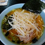 ラーメン かとちゃん - かとちゃんラーメン中盛