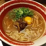 麺王 - 徳島ラーメン、生卵