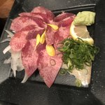 炭火焼肉・にくなべ屋 神戸びいどろ - 