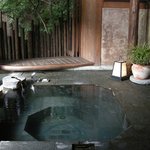 花仙庵 仙仁温泉 岩の湯 - 家族湯のひとつ「夢想の湯」内湯