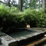 花仙庵 仙仁温泉 岩の湯 - 家族湯のひとつ「夢想の湯」露天風呂