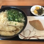 Udon Ya - いなり＝８０円
                      天かすとネギは入れ放題