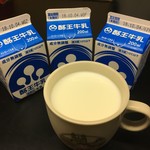 酪王乳業 - 給食用牛乳