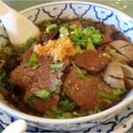 サワディー - 牛肉麺（クイッティオ）