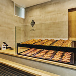 プレミアムクロワッサン専門店 「三」