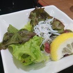 姫路まえどれ市場 - 私と主人の口だけに入ったｼﾗｽｻﾗﾀﾞ