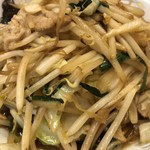 古寿茂 - 野菜炒めはやや甘い味付けで、とても美味しいです。