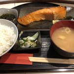 酒処 はづき - 焼魚 しゃけ定食 850円