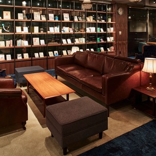 CAFE SALVADOR BUSINESS SALON_2