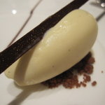 リストランテKubotsu - カレーなどに使われるスパイス、カルダモンをジェラートに。香りが楽しめます、、、