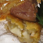 リストランテKubotsu - 断面、とろける味わいのフォアグラ。コロッケには鴨肉が使われて、、、