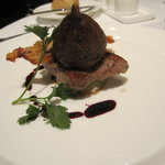 リストランテKubotsu - 霧島豚のグリエ いちじくを添えて。お隣の席を撮影。