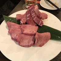 SATOブリアン 本店 - タン、ハラミ