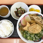 Nadaichuukasobayama Kin - たい焼きラーメン餡じゃない定食（並盛）900円