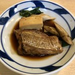 萌家 - 鯛の煮付け