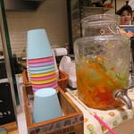 マンマペルテ - 無料のデトックスウオーター きゅうり味が強いかな！(2018年9月)