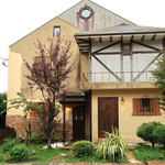 別邸 石の家 - 別館のファサード