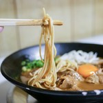 ラーメン東大 - 料理写真:中細ストレート