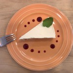 Green Cafe&Bar - レアチーズケーキ ¥550+tax