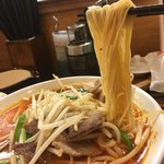 林家 - 豚ニラもやしラーメン