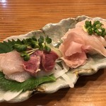 Torinosato - 鳥刺し,鶏寿司
