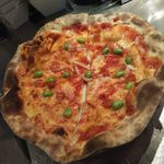 CONA - 枝豆とチョリソーのHotチリソースピザ