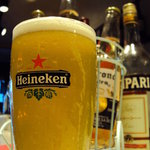 まっちゃげ - ビールはハイネケン♪店の雰囲気にピッタリ（*^_^*）