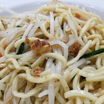 中華麺店 喜楽 - 底から焦がしねぎがどんどん発掘される