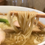 支那そばや 知立 - 塩ワンタン麺 麺リフト