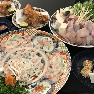 当店初冬の名物料理天然とらふぐコース