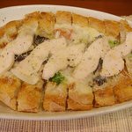 Pizzeria Acqua Piccola - １）神山鶏と白菜のピザ