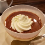 カフェ・ラパン - キレイなミルキーブラウンソース