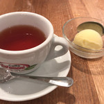 ピッツェリア・トラットリア ナプレ - オーガニック紅茶とジェラート