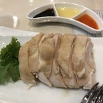 OKINA'S海南鶏飯 - 茹で鶏むね肉の皿盛り