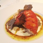 銀座 レストラン オザミ - メイン オマール海老とカリフラワー ～ 山